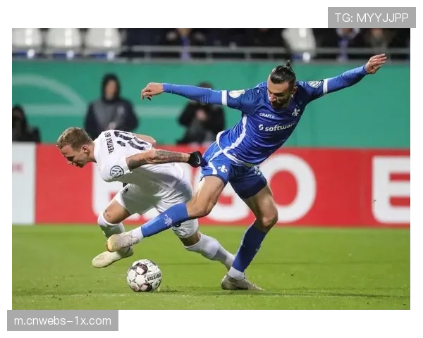 保级关键六分战:达姆施塔特主场击败波鸿,逃离降级区